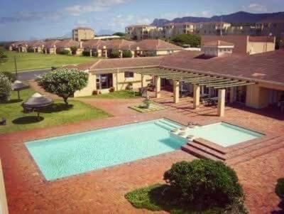 Getaway To Hermanus Beach Club Appartement Buitenkant foto