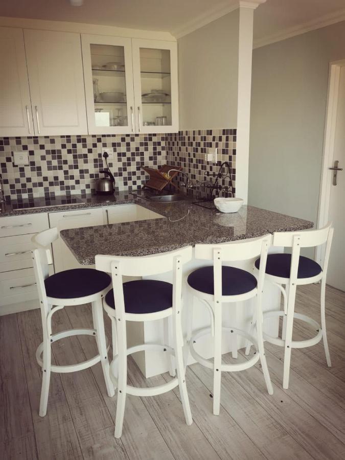 Getaway To Hermanus Beach Club Appartement Buitenkant foto