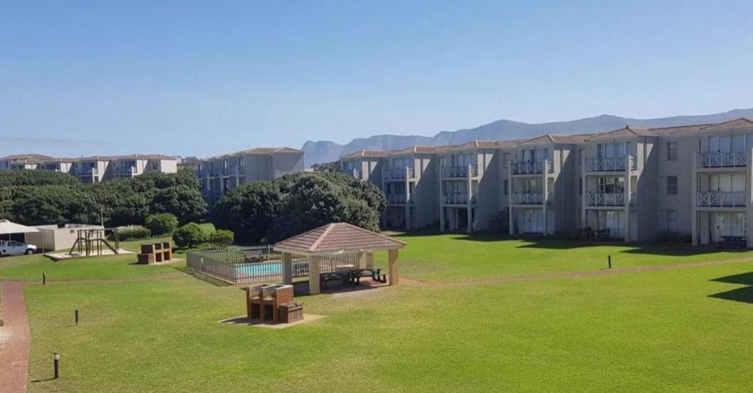 Getaway To Hermanus Beach Club Appartement Buitenkant foto